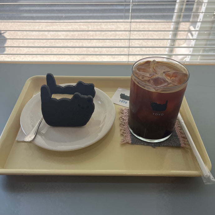 【文来エリア】キュートなくろねこスイーツが人気！「カフェトヨ」